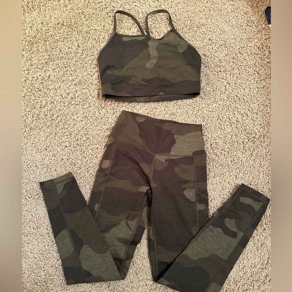 OFFLINE aerie athletic set (green camouflage)